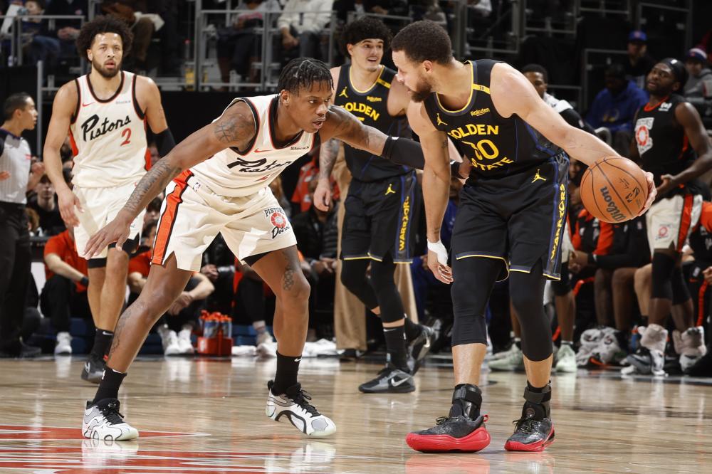 位于滨江的 位于滨江的